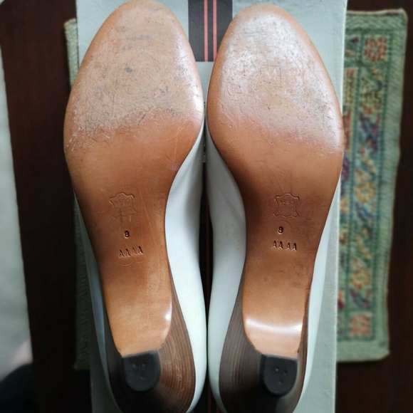 Bruno Magli Italy White Open Toe Shoes 8 AAAA - Picture 4 of 5